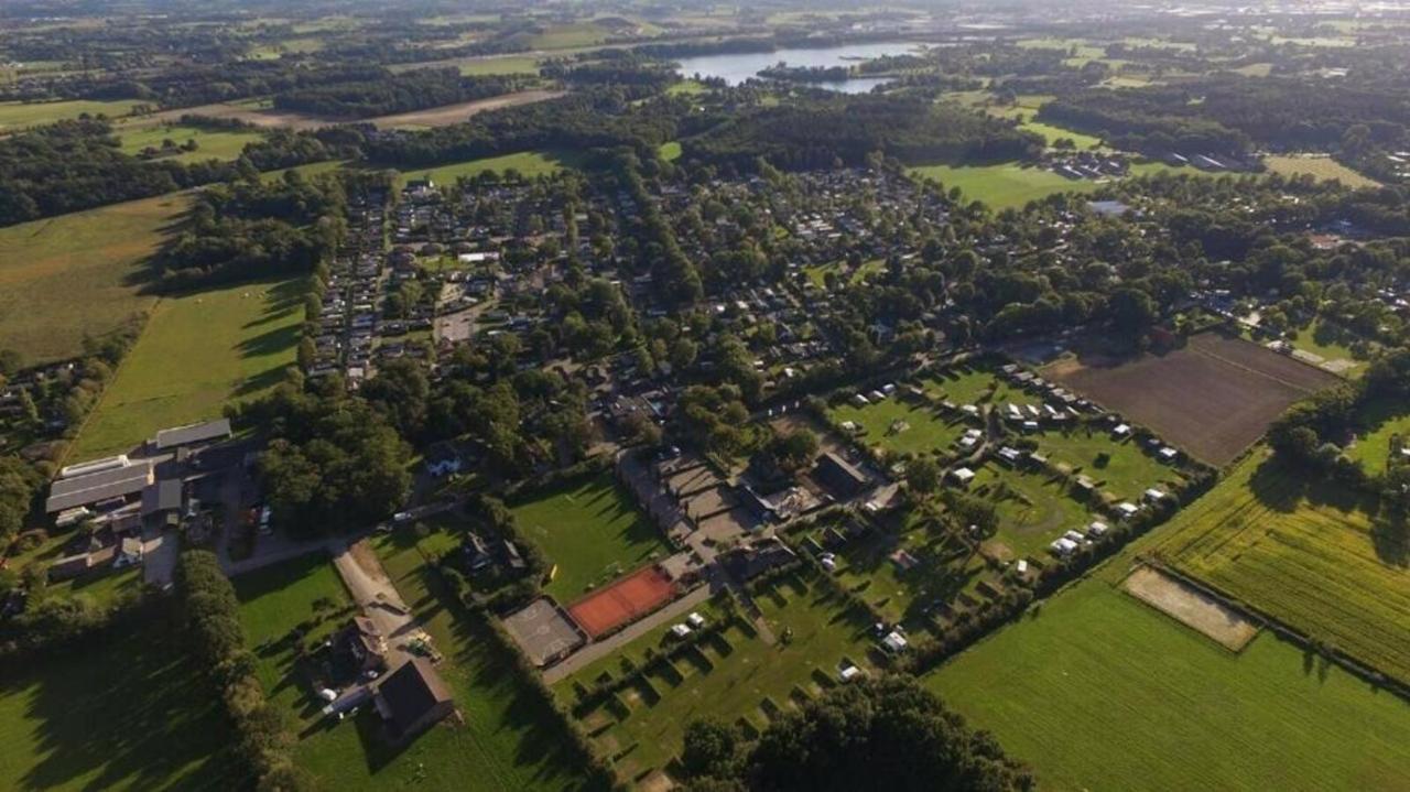 6-Persoons Veluwe Villa 부투이젠 외부 사진